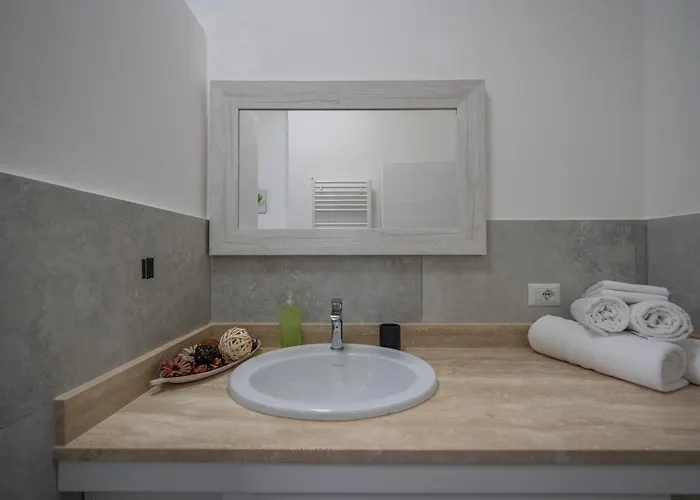 Vailati 8 - Ampio Bilocale Con Giardino - Italywego Perugia