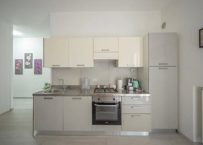 Vailati 8 - Ampio Bilocale & Giardino - Italywego